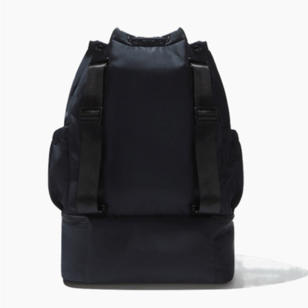 Beyond Yoga Black Convertible Backpack Tote Bag - Picture 4 of 9